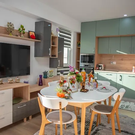 Horizon Apartment *